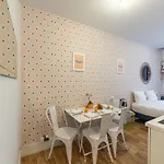 Apartment Ws De - Musee Pompidou *